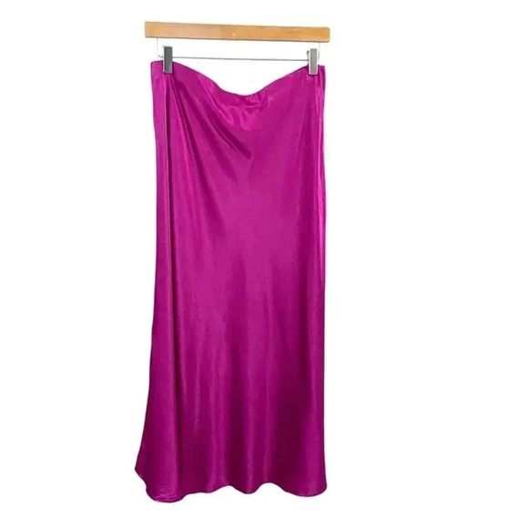 NWT Rails Maya Satin Midi Skirt Radiance size Large - Picture 3 of 9